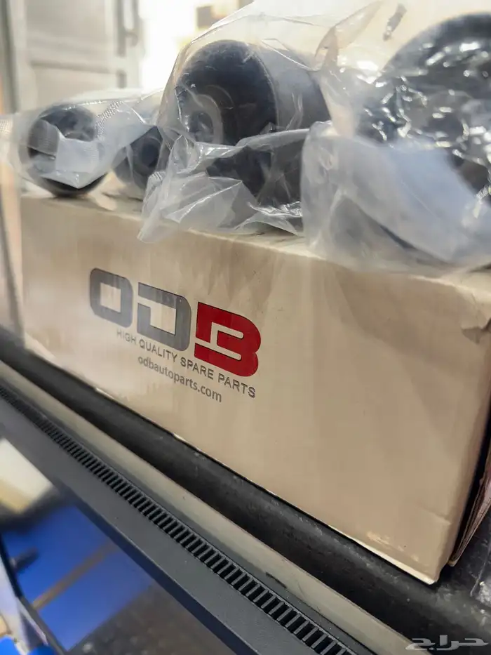 قطع- مقصات جلد مقصات لكزس La460 3