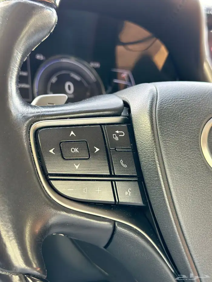 تم البيع تم البيع تم البيع لكزس E300 h موديل 2019 . 14