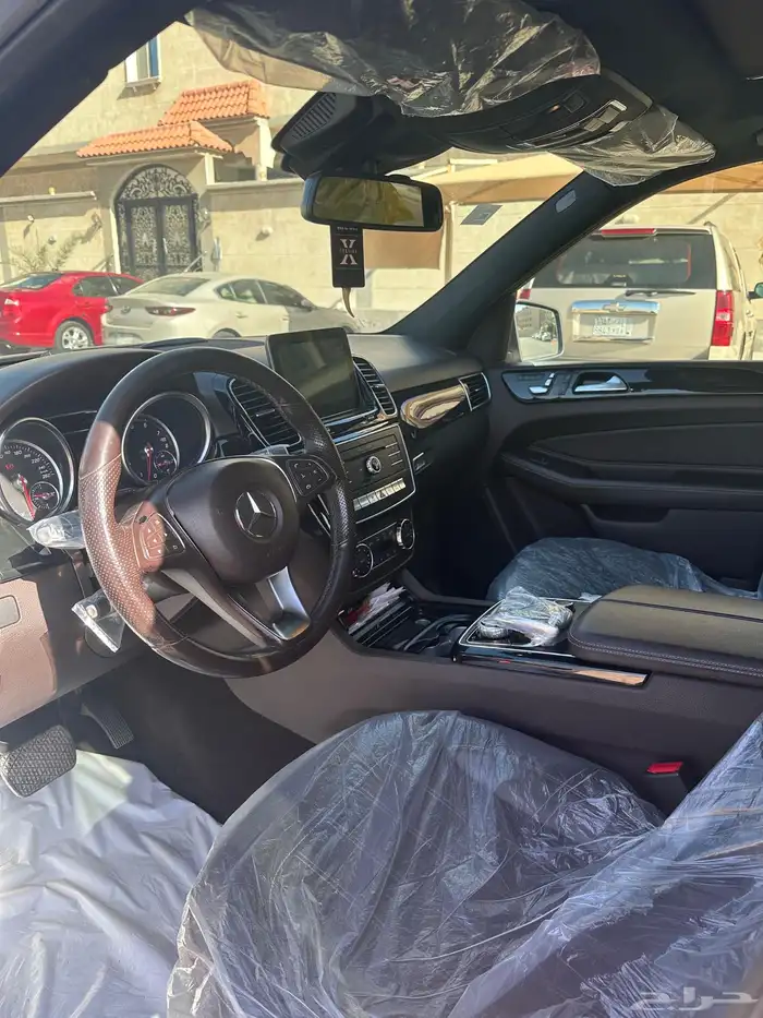 مرسيدس GLE400 فل كامل 2018 للبيع او البدل 14