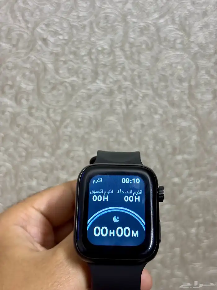 ساعة ذكية شبه Apple Watch 4