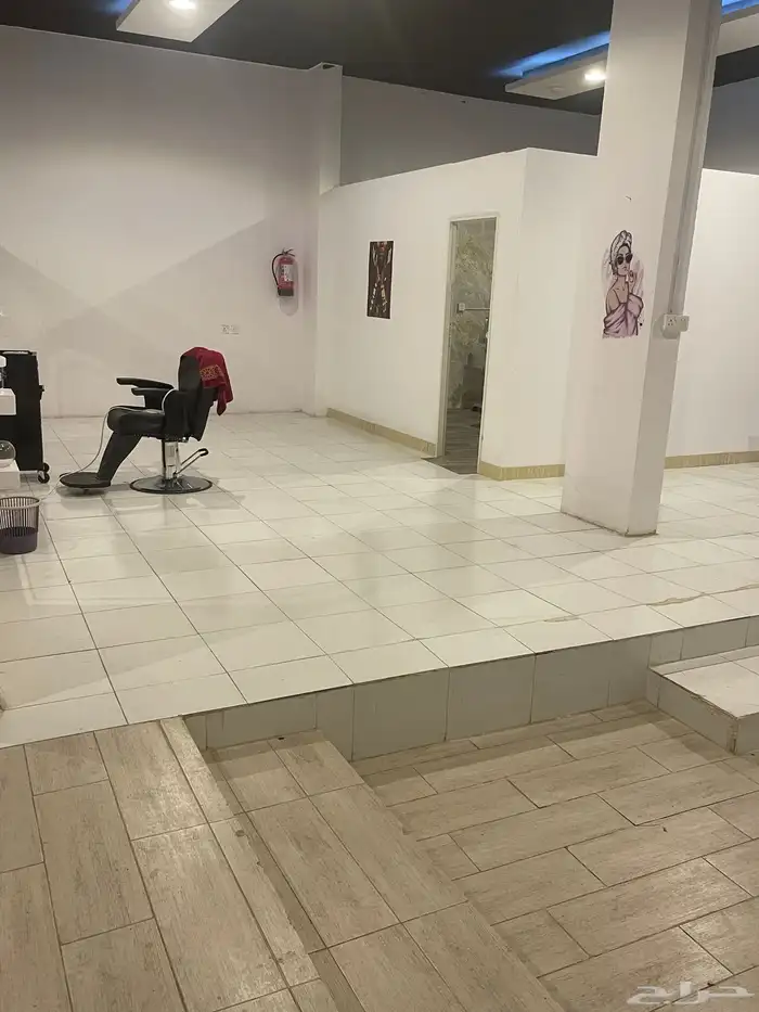مشغل نسائي للبيع جديد المحل بشارع المشاغل 5