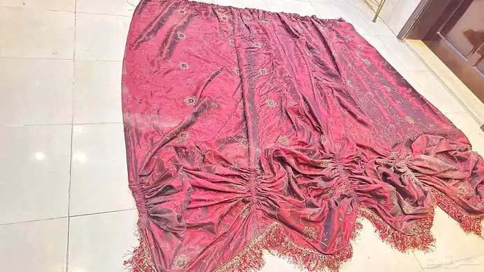 فرشة تركية لون كحلي قديمة جدا مخزنه نظيف جدا وستاير شباك 6