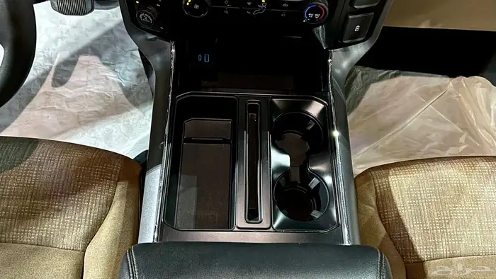 فورد ( F-150   XLT   دبل ) 2023 25