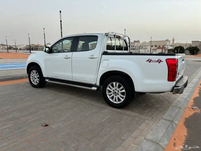 ايسوزو ديماكس 2018 نظيفة 2