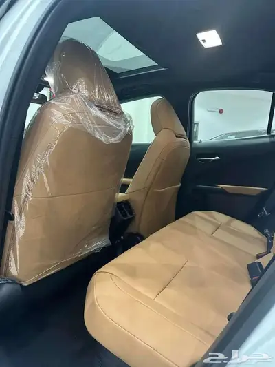 لكزس ux300h موديل 2024 كاش وتقيسط جميع البنوك 8