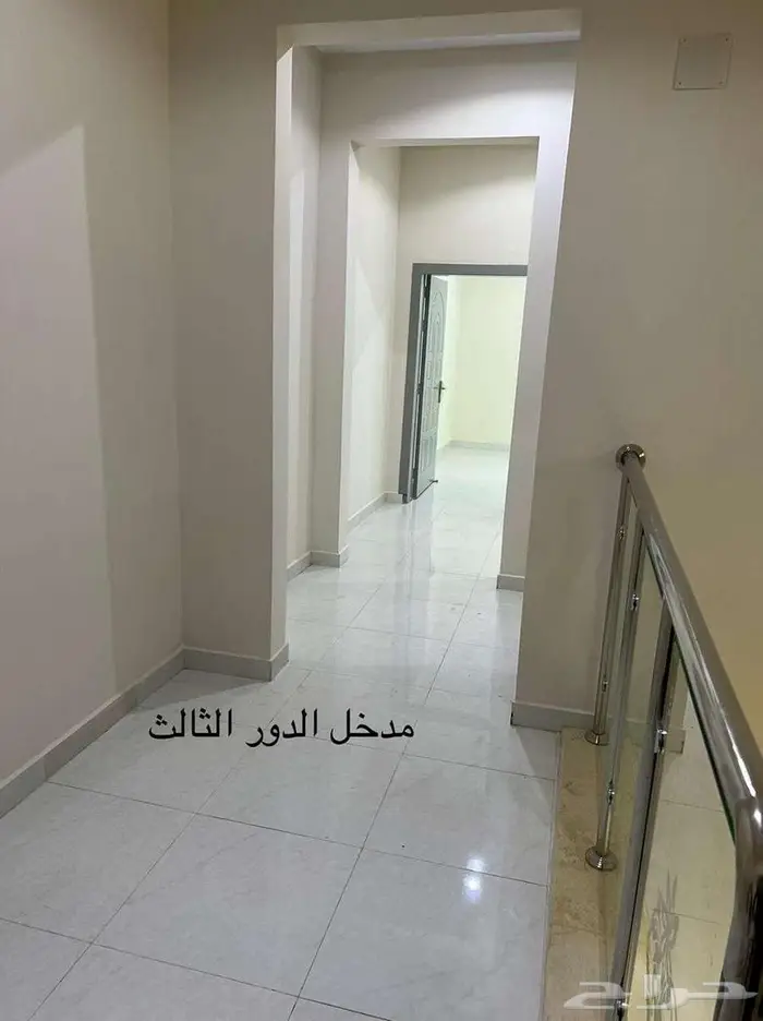 للبيع فيلا مودرن درج داخلي بالأوامر السامية واجهة حجر سوري 20