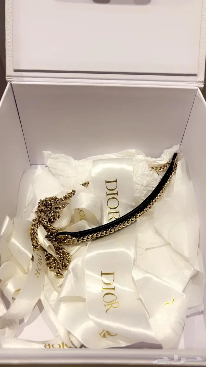 شنطه ليدي ديور شبه جديده 4