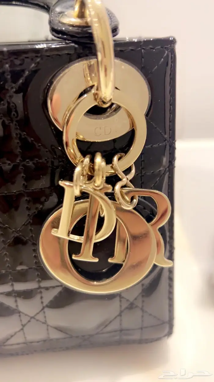 شنطه ليدي ديور شبه جديده 0