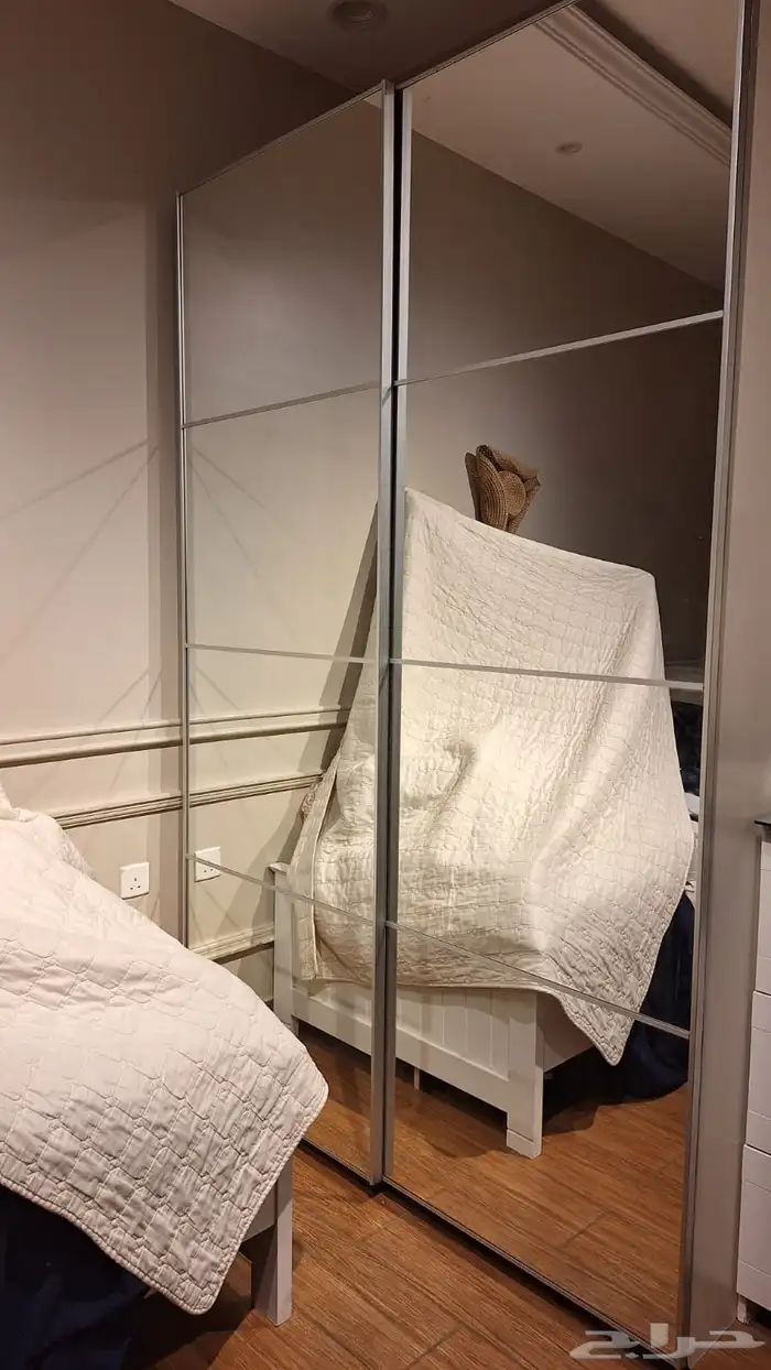 دولاب ايكيا سحاب مرايات 1