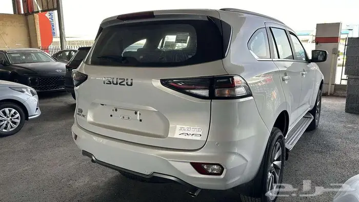 جيب ايسوزو ام يو اكس MUX موديل2024فل كامل 4
