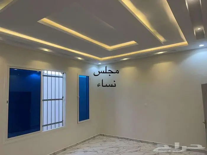 للبيع فيلا مودرن درج داخلي بالأوامر السامية واجهة حجر سوري 26