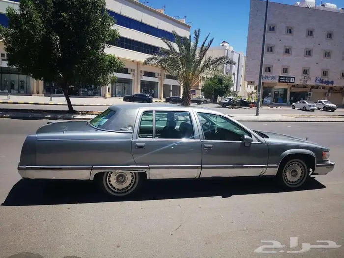 كاديلاك بروهام فليتوود موديل 1994  عدد الكيلومترات منخفض 8