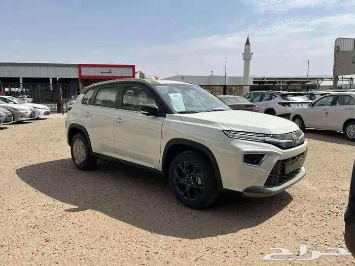 تويوتا اوربان كروزر GLX فل كامل 2025 6