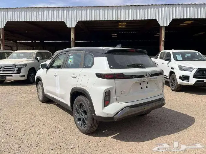 تويوتا اوربان كروزر GLX فل كامل 2025 5
