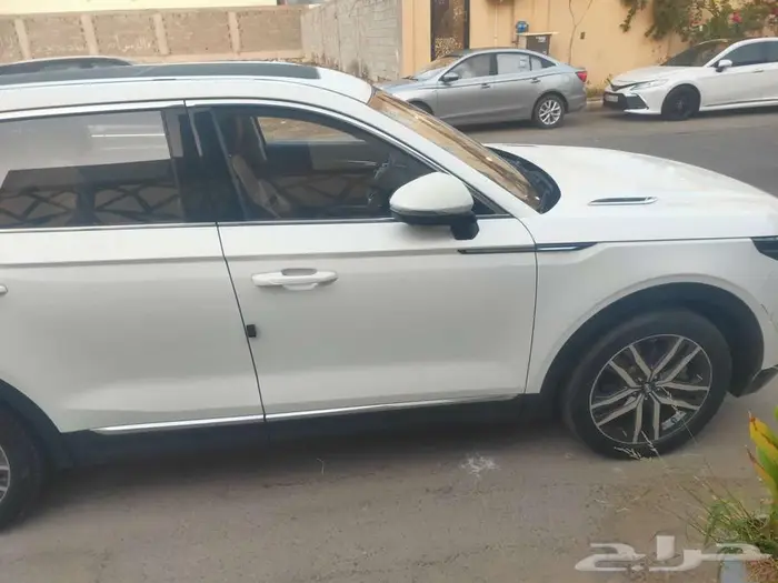 For Sale  2022 Bestune T99   White   Excellent Condition 4