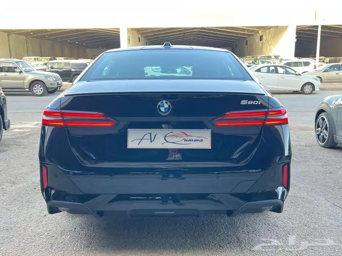بي ام دبليو الفئه 520I ام كت 2025 43