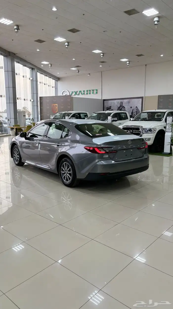 تويوتا كامري E استاندر 2025 2