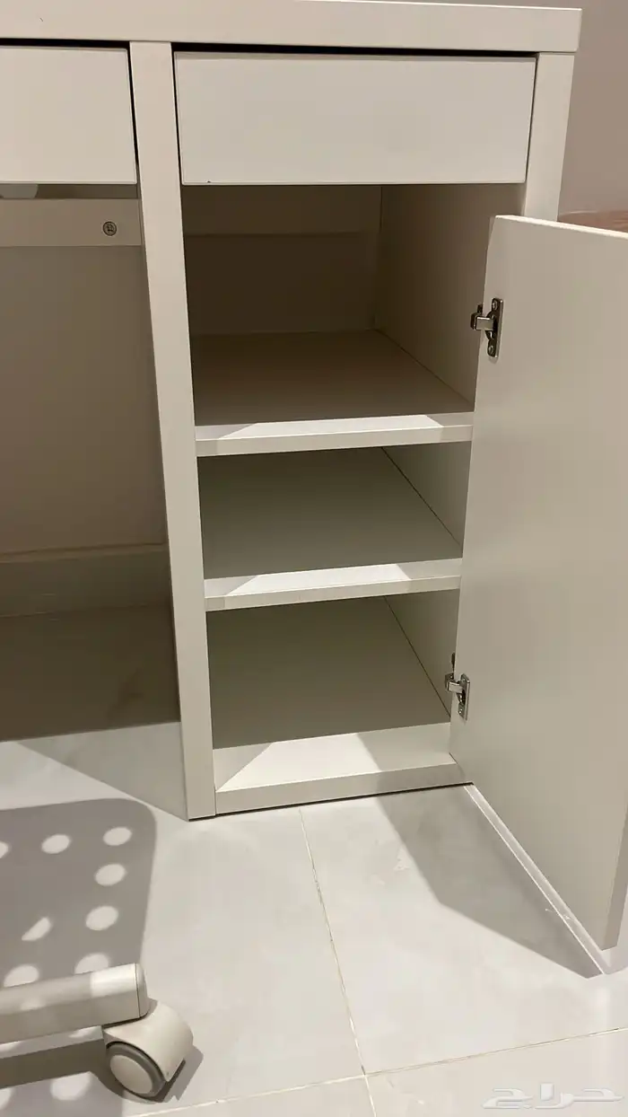 مكتب دراسي 3