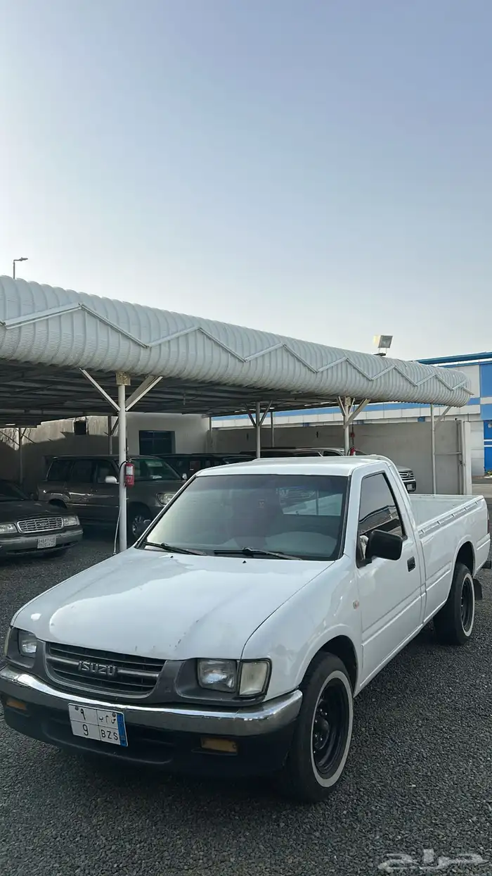 وانيت ايسيزو 2003 7