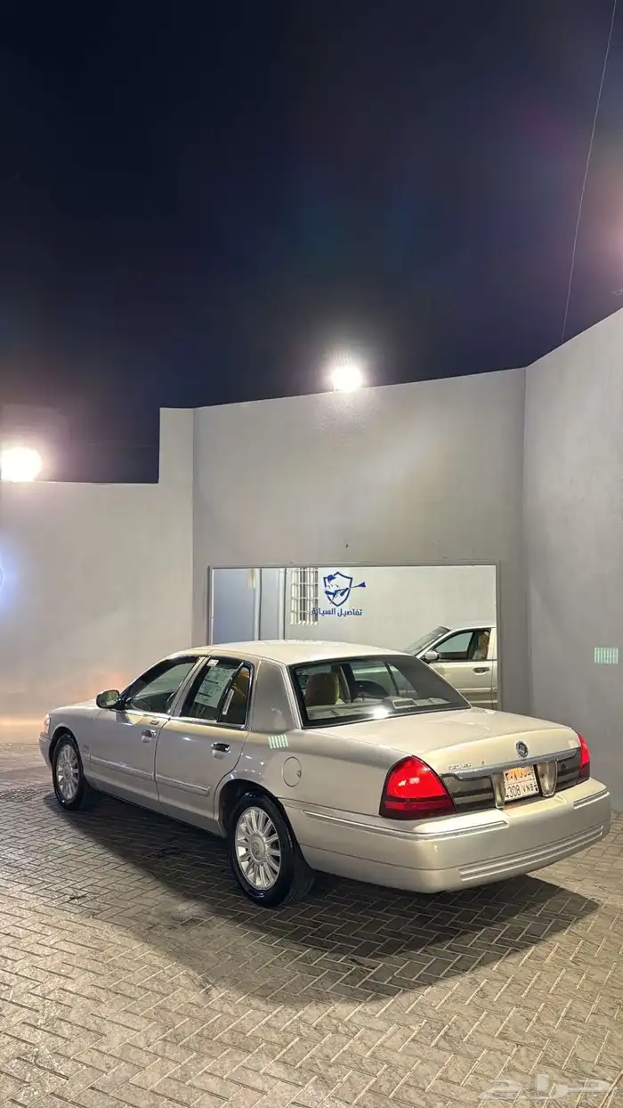 فورد جراند ماركيز 2010 2