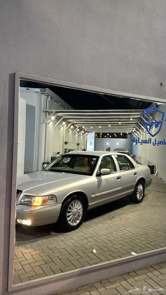 فورد جراند ماركيز 2010 3