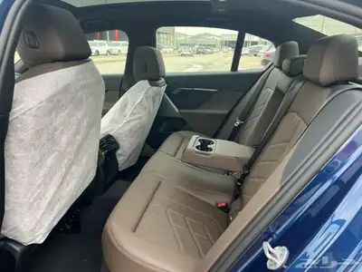 2025 BMW 520 (تصميم يبهر تفاصيل تلهم) استلام فوري 5