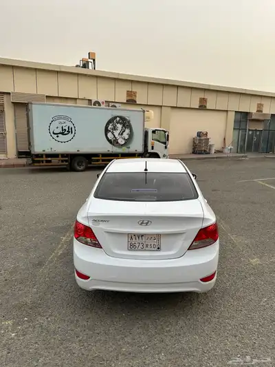 اكسنت. تم البيع خارج الموقع 9