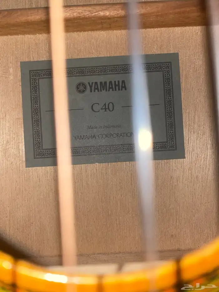 جيتار كلاسيك YAMAHA C40 1