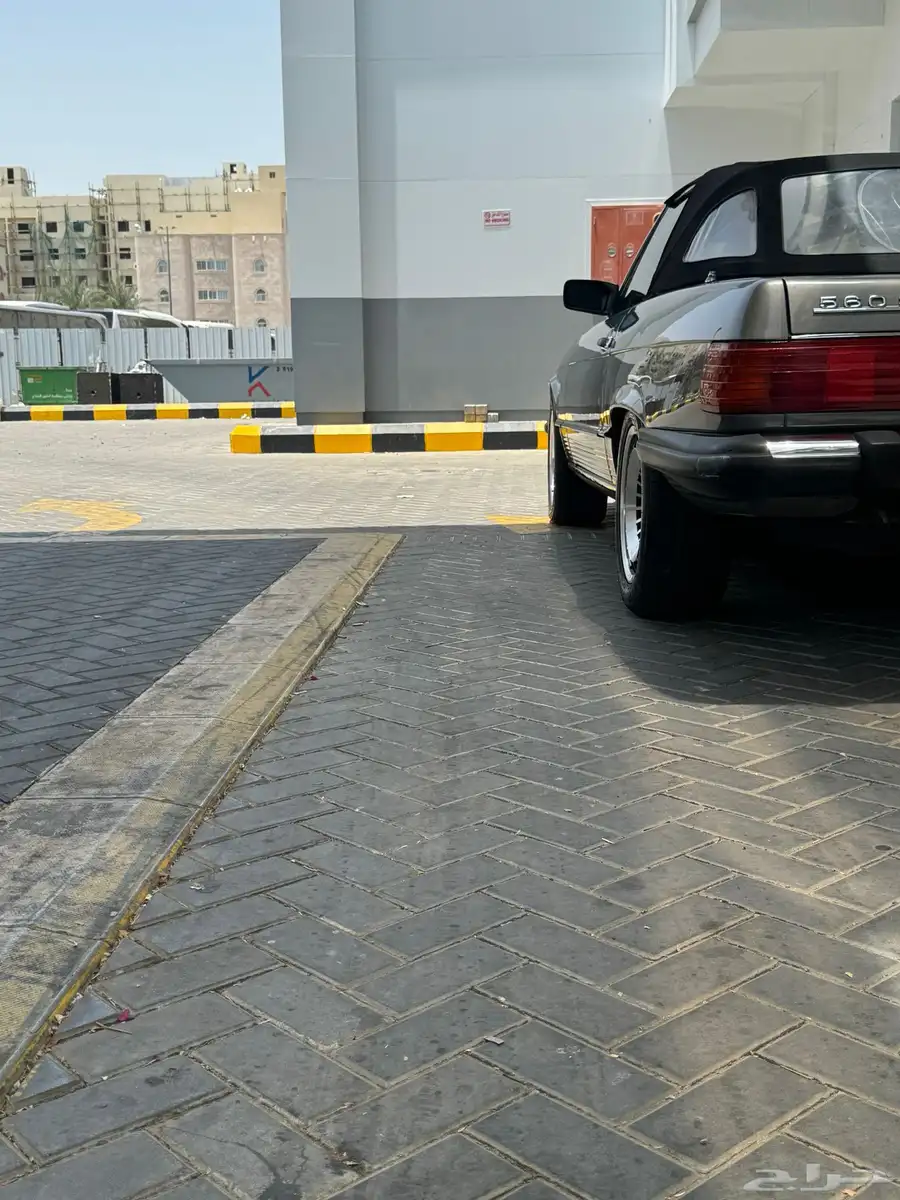 Mercedes 560 SL مرسيدس 2