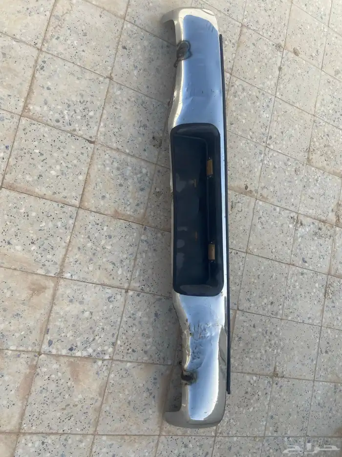 للبيع صدام خلفي هايلكس فيه تعديل و تلحيم 1