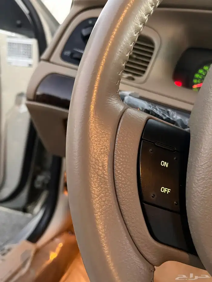 فورد جراند ماركيز 2010 12