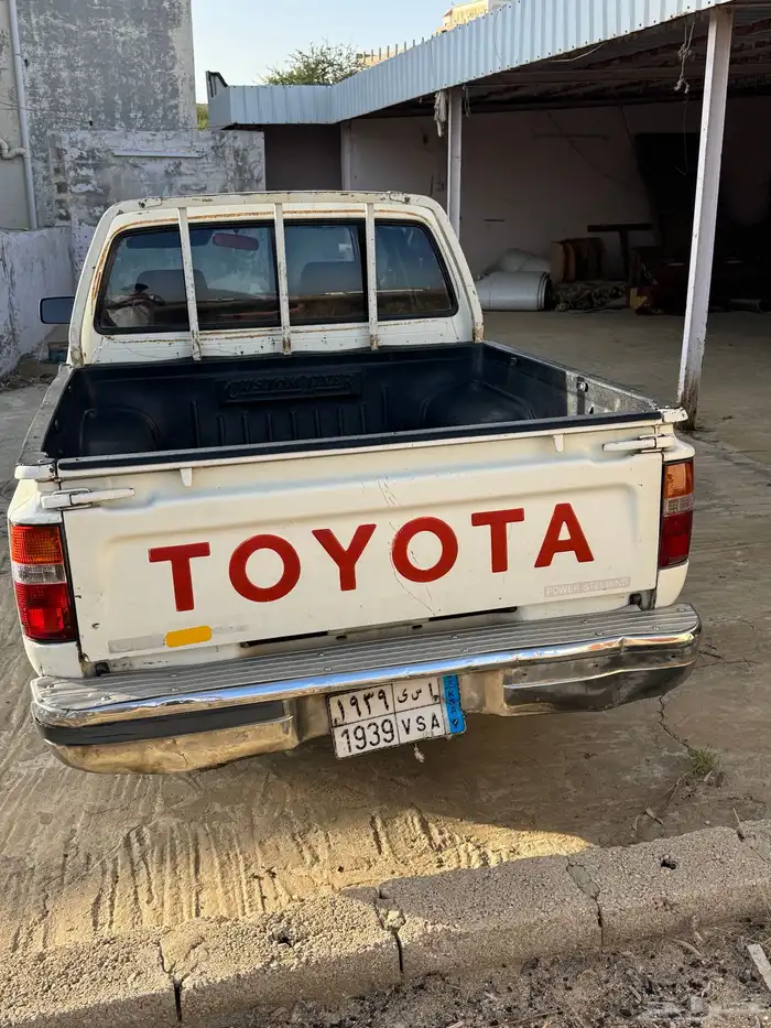 للبيع هايلوكس 95 GLX2 5