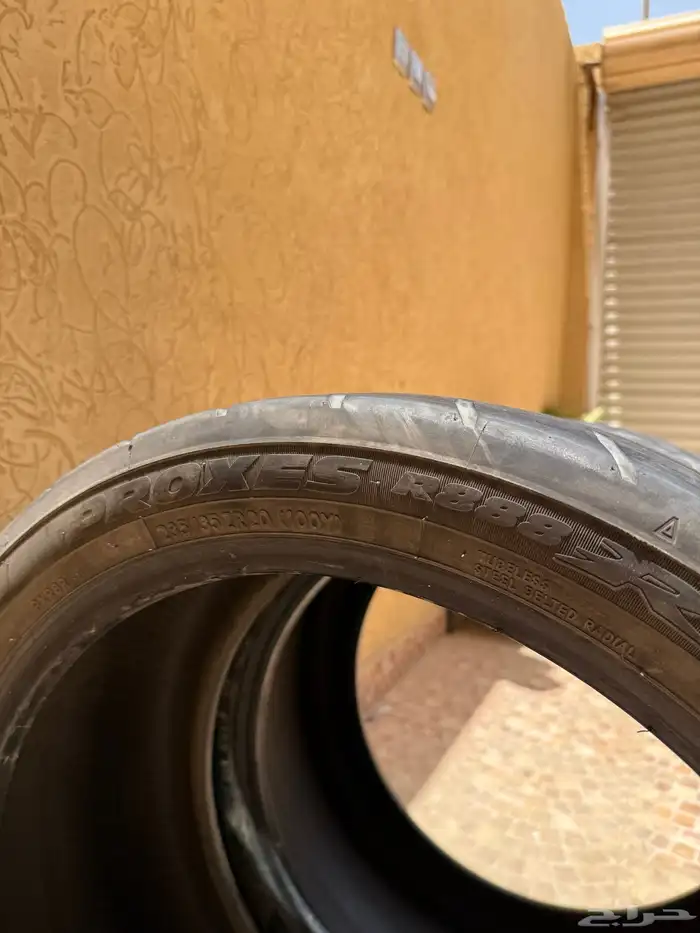 سيمي سليك تويو R888R مستعمله 3