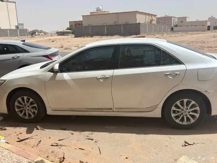 كامري 2013 ابيض 3