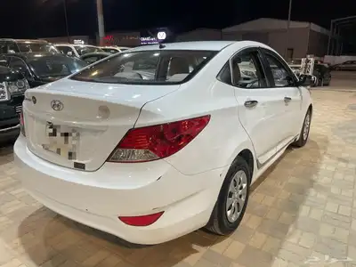 هيونداي اكسنت (مخزنة) 2016 4