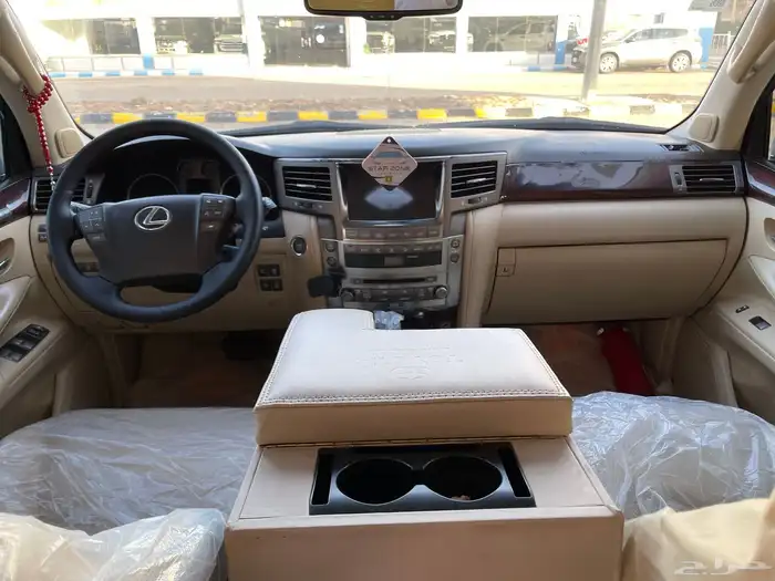 لكزس LX570 2011 7
