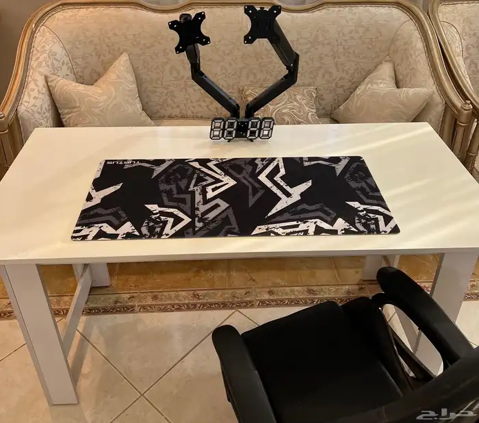 طاولة قيمنق 0