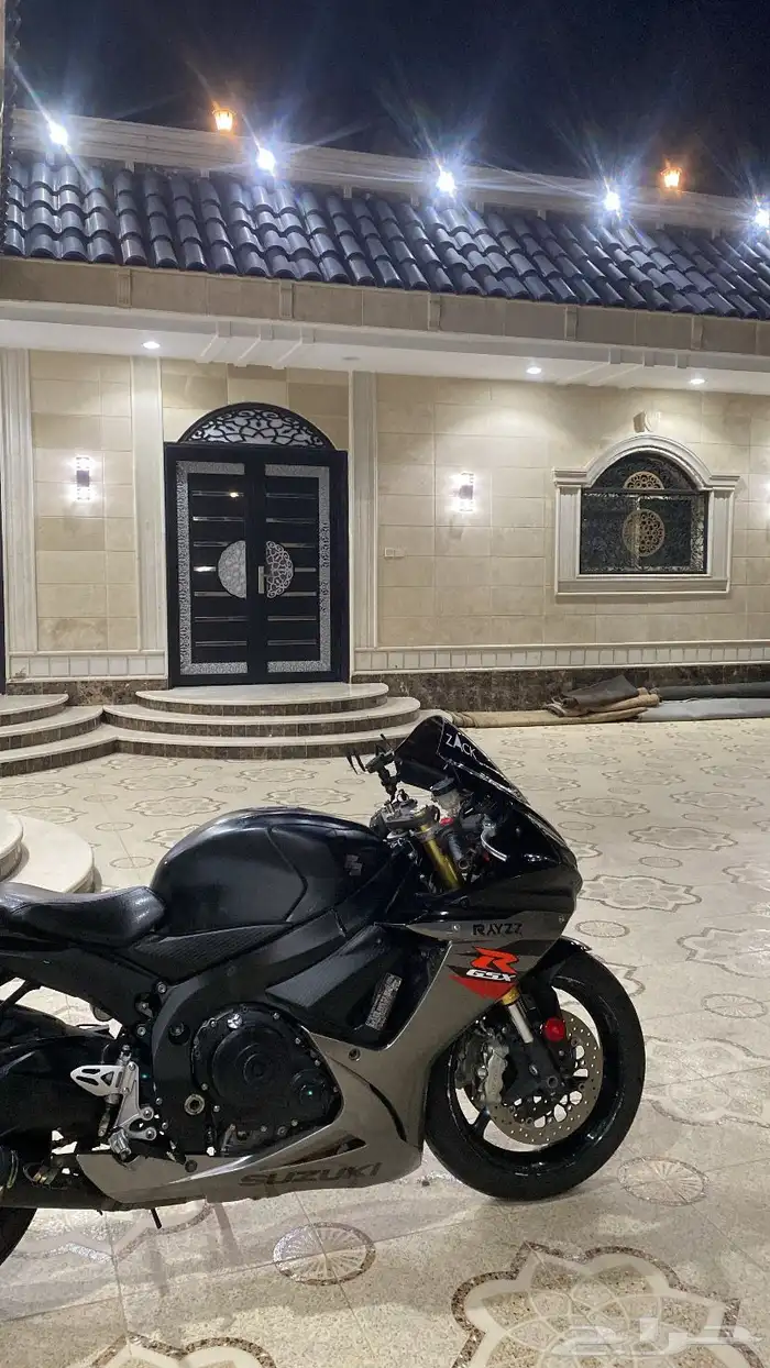 دباب سوزوكي 750 4
