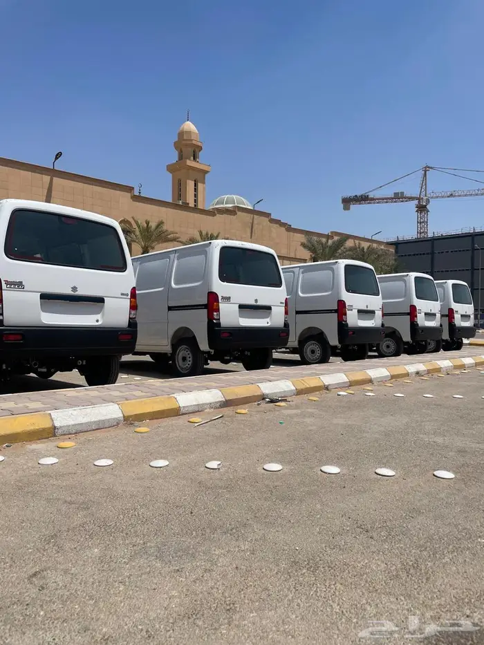للايجار الشهري باصات للطرود والشركات اللوجستية 0