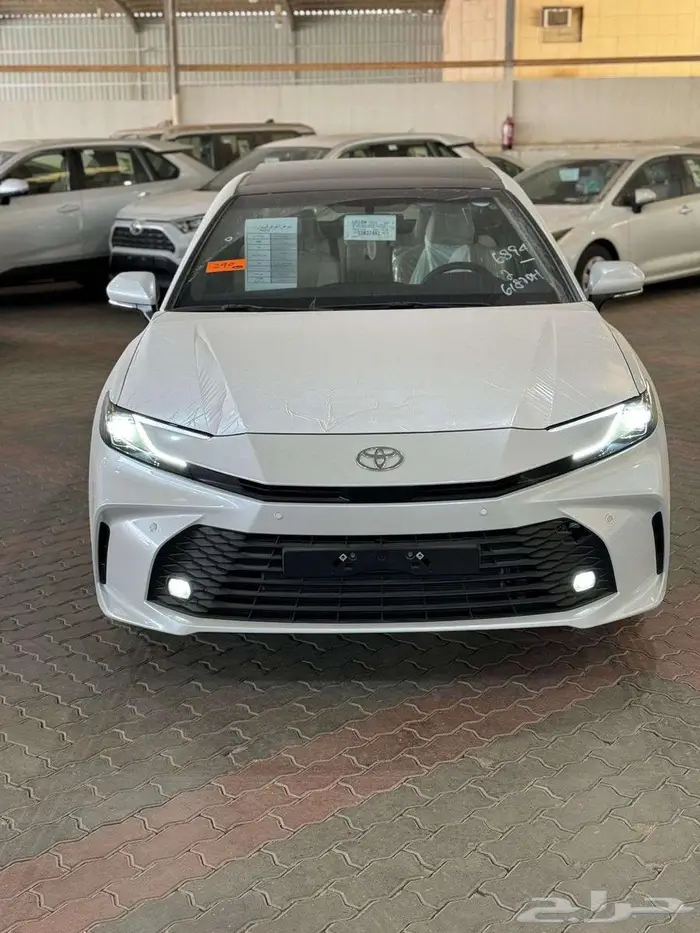 تويوتا كامري LE هايبرد سعودي بطاقه 2025 3