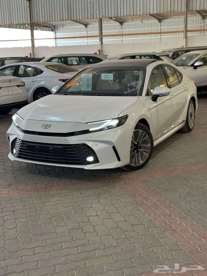 تويوتا كامري LE هايبرد سعودي بطاقه 2025 0