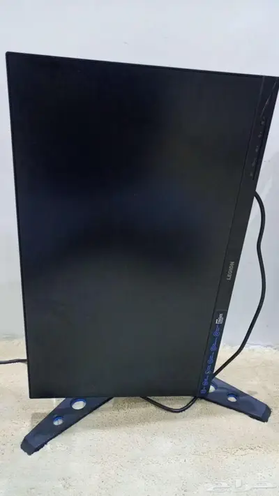 للبيع شاشتين للبي سي للكمبيوتر 1