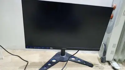 للبيع شاشتين للبي سي للكمبيوتر 2