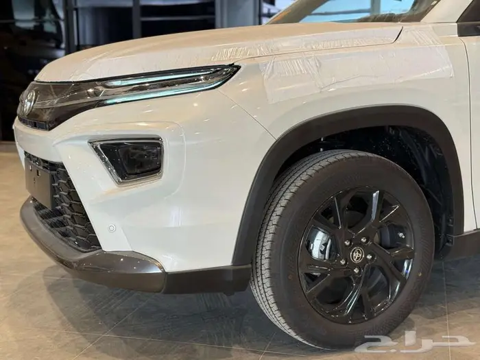 تويوتا اوربان كروزر استاندرد 2025 5