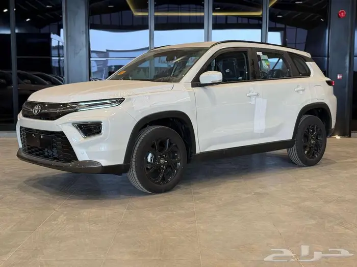 تويوتا اوربان كروزر استاندرد 2025 1