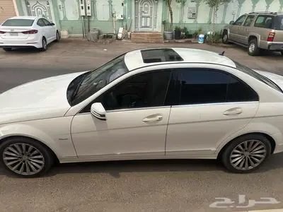 مرسيدس c200 2012 2