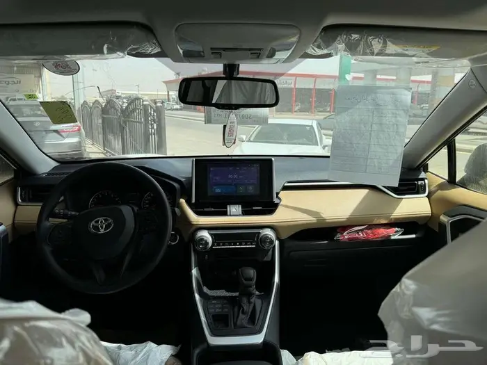 تويوتا كامري LE هايبرد سعودي بطاقه 2025 1