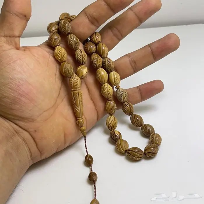 سبحة خشب الكوك محفور يدويا 1