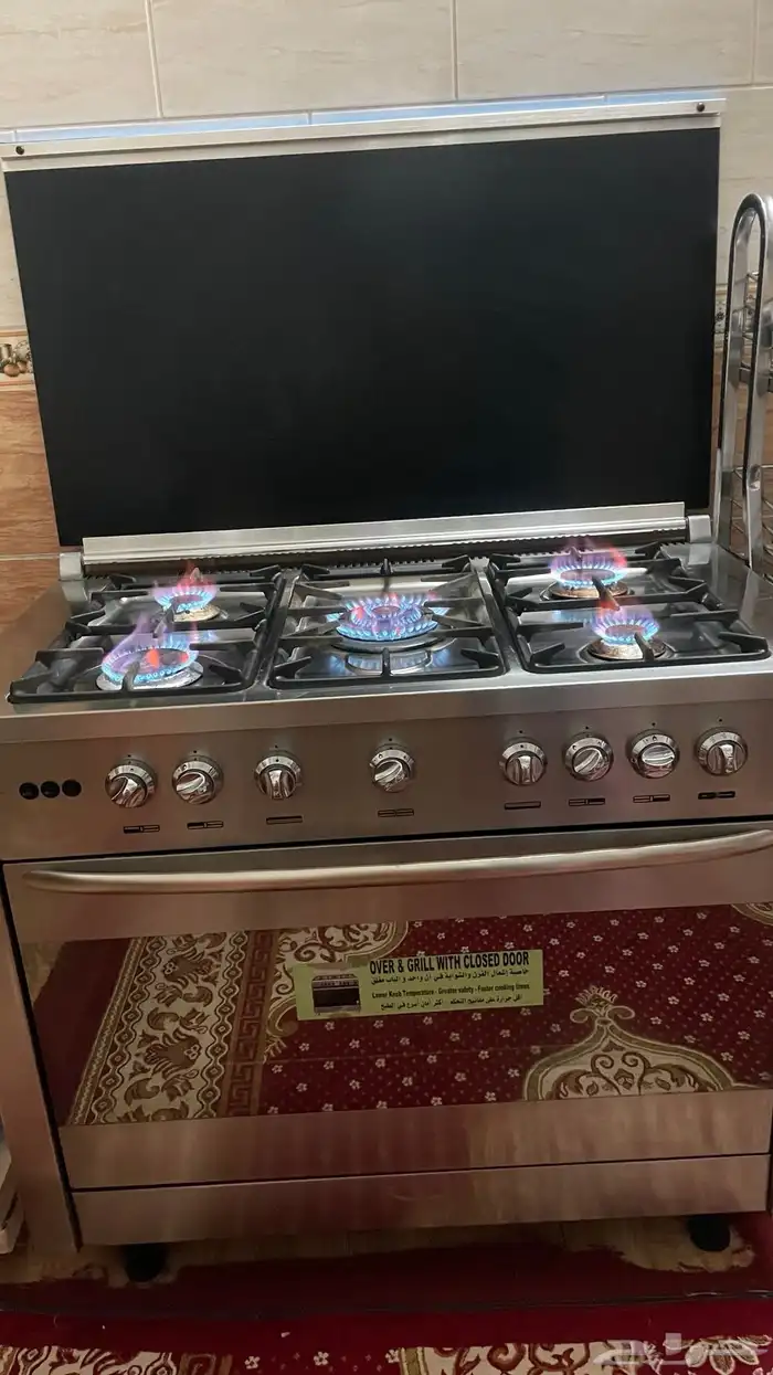 فرن 5 عيون إيطالي الأصلي مستخدم قليل مافي اي عيوب كل شي شرط 1