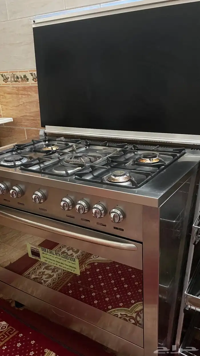 فرن 5 عيون إيطالي الأصلي مستخدم قليل مافي اي عيوب كل شي شرط 0